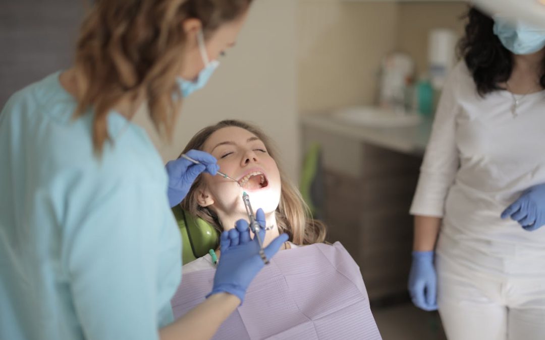 How to Maintain Your Dental Implants