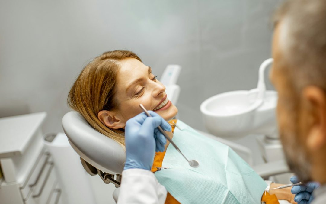 Steps to Manage Common Post-Cosmetic Dentistry Issues