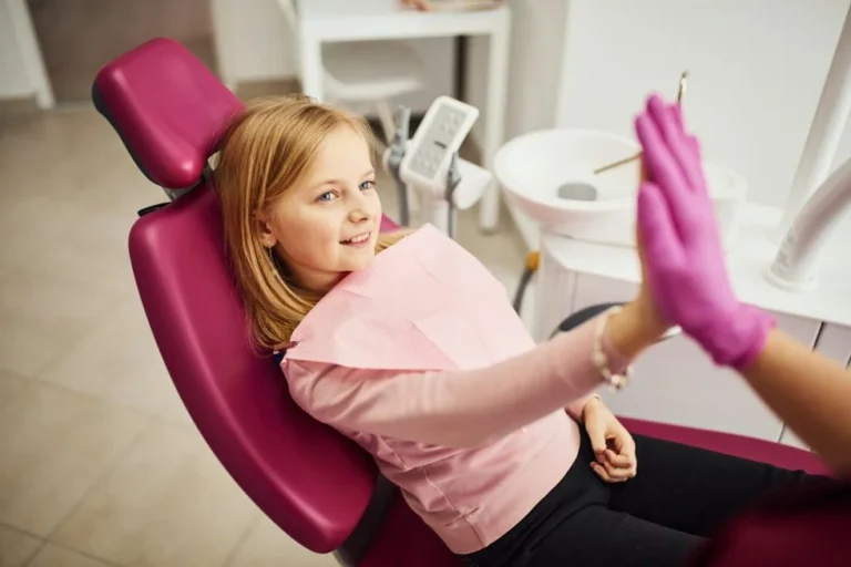 How to Manage Dental Anxiety for Children and Adults